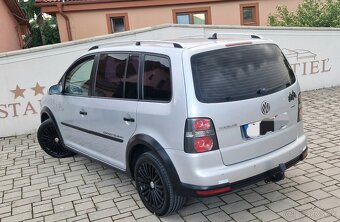 Volkswagen touran cross 2.0 tdi BMM r17 - 4
