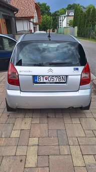 Predám Citroën C2 1.1 44kW benzín - 4