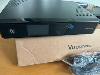 VU UNO 4k se - 4