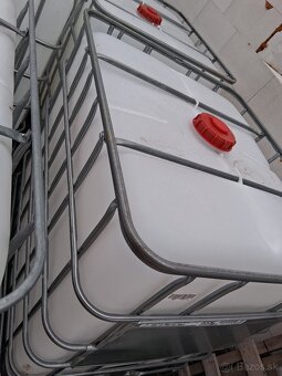 Predám IBC 1000l čisté - 4