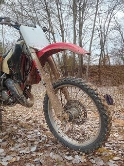 Honda CR125 - 4