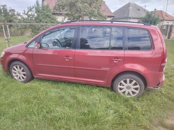 VW Touran 1.4 - 4