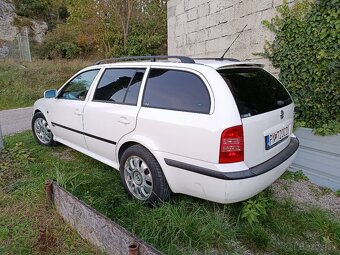 ŠKODA OCTAVIA COMBI 1.9 TDI 96 kw r.v.: 2004 - 4