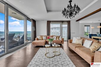Predaj, Luxusný 4 izbový byt, 180 m2 + 25 m2, Condominium Re - 4