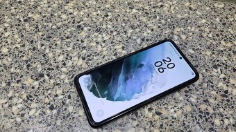 Predám Samsung S21 128GB / 8GB RAM - 4