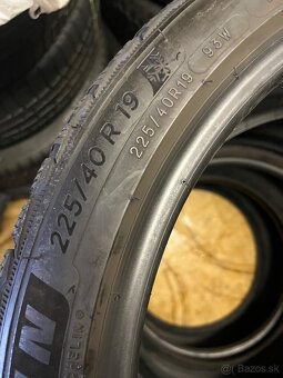 Dvojrozmer 225/40 R19   255/35 R19 zimné - 4