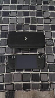 Predám steamdeck lcd 256gb - 4