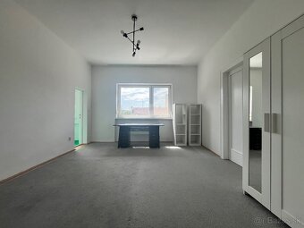 PRENÁJOM 3-izbový byt s parkovacím miestom Piešťany - 4