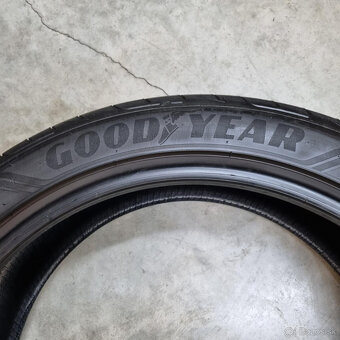 Letné pneumatiky 235/45 R20 GOODYEAR DOT0622 - 4