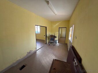 Priestory vhodné pre služby, resp. obchod - Levočská ul. - 4