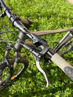 Axess Snipe 19″ grey black bicykel - 4