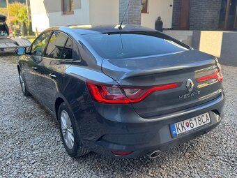 Renault Megane 1.6 16v 2017 43000km POJAZDNÉ - 4