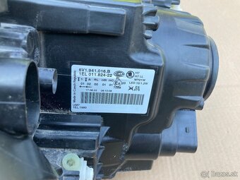 predne svetlo na Škoda Fabia 3 - 4