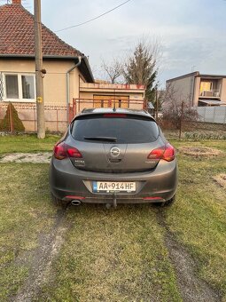 Opel Astra J 1,4 turbo 103kW - 4