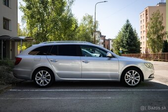 Škoda Superb Combi 2.0 TDI CR Elegance - 4