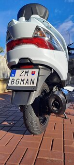 Suzuki Burgman AN400, ABS, r. 2016 - 4