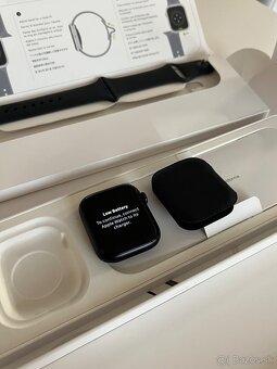Apple Watch Series 9 45 mm S/M – perfektný stav - 4