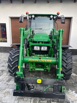 John Deere 5820 - 4