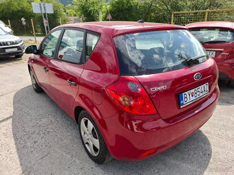 KIA CEED 1,4 benzín 2009 - 4