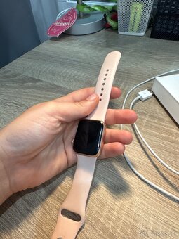Apple watch- series 6 -40mm - 4