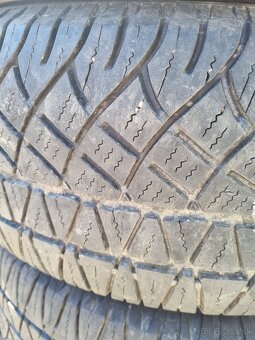 255/60R18 Michelin - 4