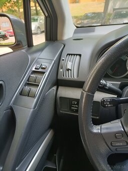 Predám Toyota Corollu Verso - 4