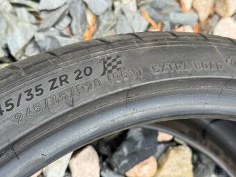 245/35 R20 - 4