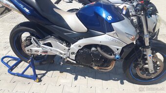 Suzuki GSR 600 - 4