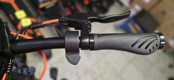 Elektrická kolobežka Joyor T6 - 4