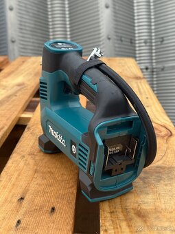 AKU kompresor Makita - 4