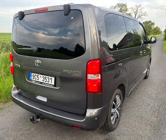 Toyotu Proace Verso VIP 2,0D 130Kw r.v 4/2022 6mist - 4