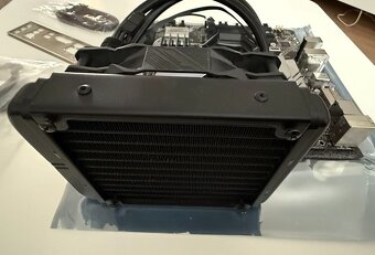 Asus Prime Z490M-Plus + Intel Core i5-10600KF + 32GB DDR4 - 4