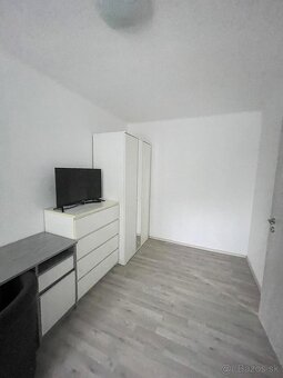 NA PRENÁJOM: Nezariadený 3 izbový byt na Prednádraží. - 4