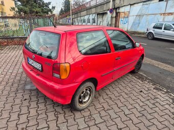 Volkswagen Polo 1.0 - 4