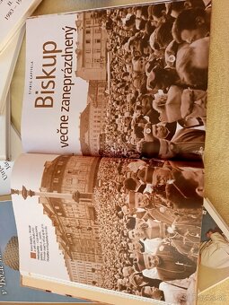 Knihy o Jánovi Pavlovi II - 4