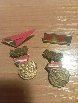 Ponúkam odznaky - 4