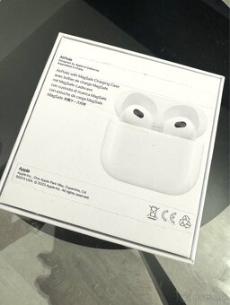 Predám úplne nove Apple AirPods (3. generácia) - 4