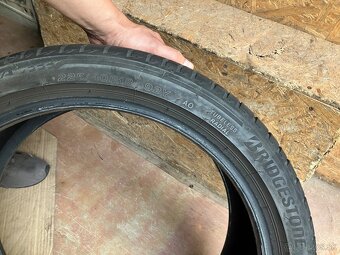 Bridgestone 225/40 R18 letné - 4