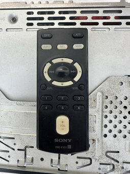 Sony CDX-GT610U - 4