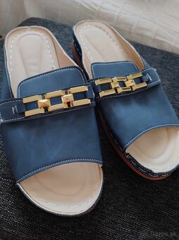 NOVE lahucke damske slapky , velk 43 - 4