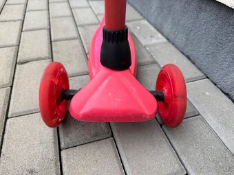 Kolobežka Ferrari shell - 4