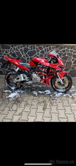 HONDA CBR 600 RR 2004 - 4