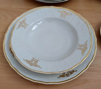 Béžový/krémový porcelánový set so zlatými ornamentmi - 4
