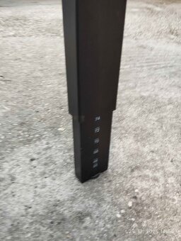 Predám profesionálne kancelárske stoly zn. BENE - 4