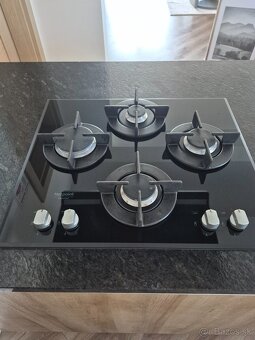 Kuchynská linka + spotrebiče - 4