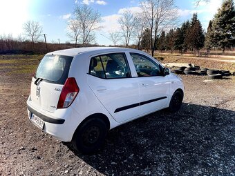 Hyundai i10 - 4