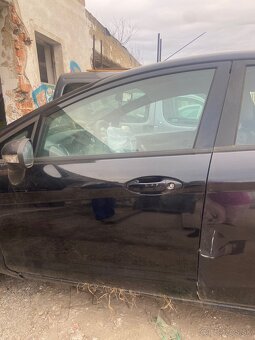 Rozpredam Ford Fiesta - 4