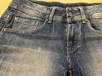 Pepe Jeans rifľové šortky - 4