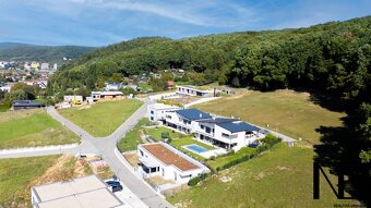 Na predaj moderný 5i bungalov so zelenou strechou, Trenčín - - 4