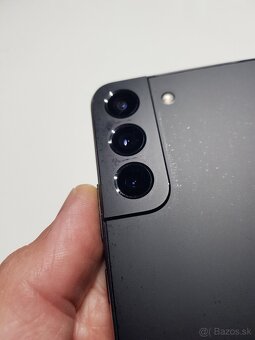 Samsung Galaxy s22 - 4